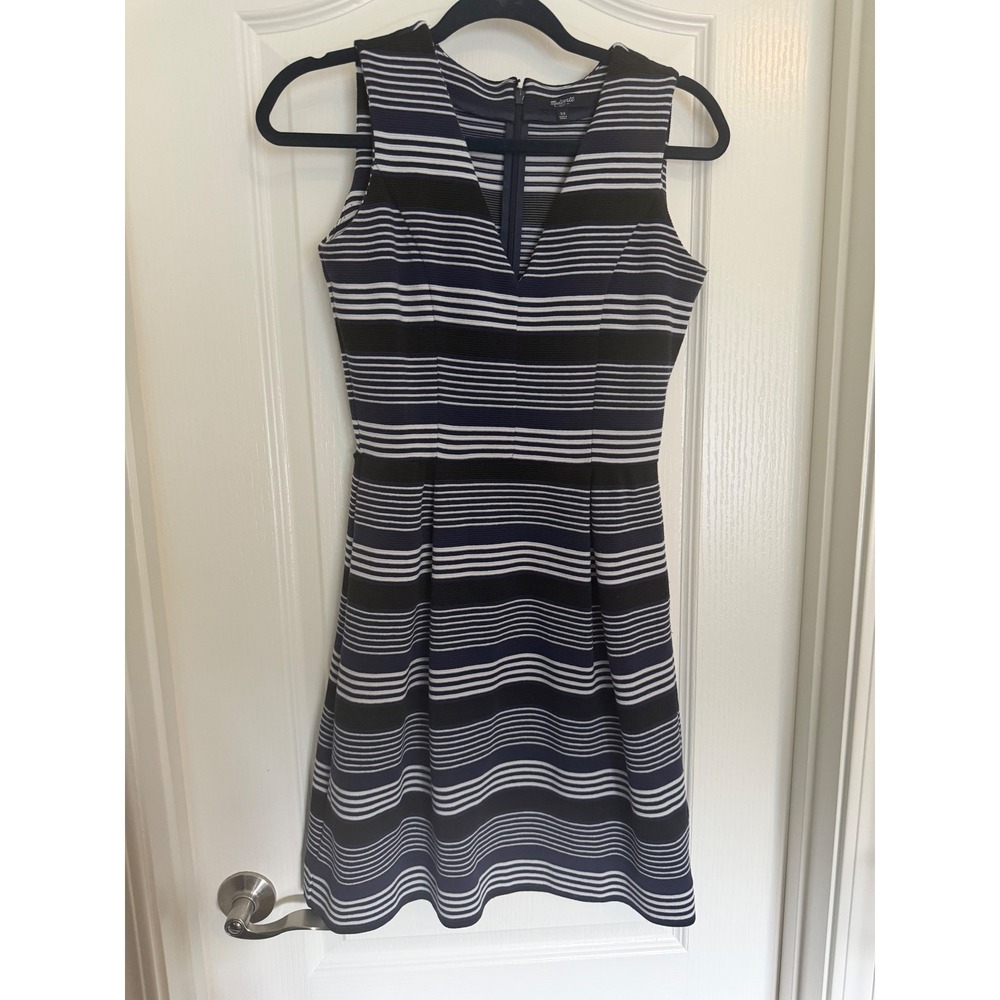 Madewell Navy Blue Striped Dress Womens V-Neck Textured Knit EUC XS